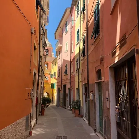 La Serra Di Angela A * Lerici