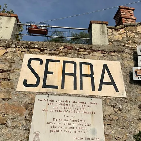 La Serra Di Angela A Lerici