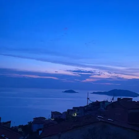 Apartment La Serra Di Angela A Lerici