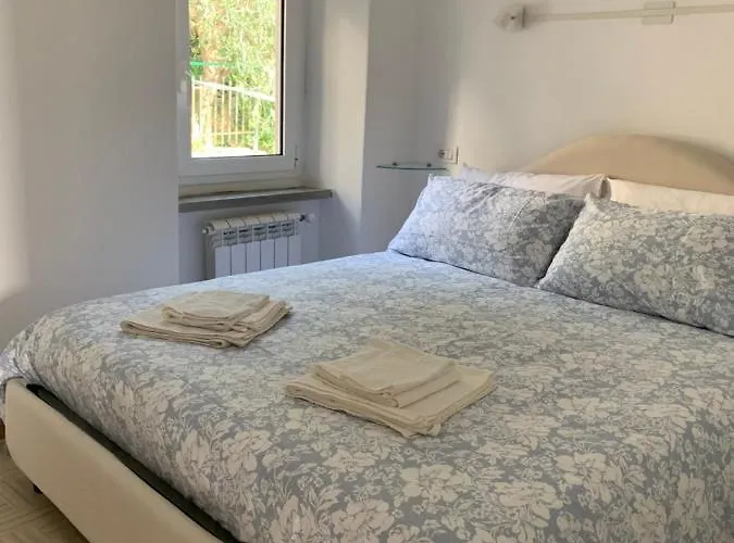 Hotel La Serra Di Angela A Lerici